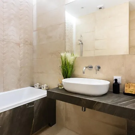 Millennium Express Lemon Apartment Warsaw