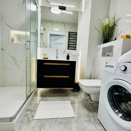 Millennium Express Lemon Apartment Warsaw