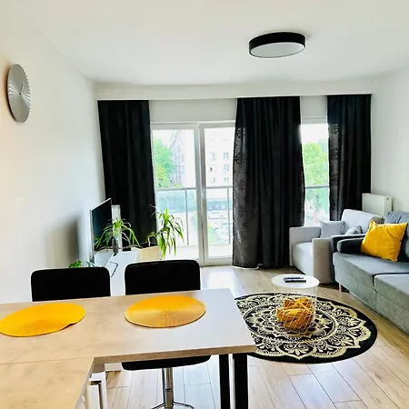 Apartment Millennium Express Lemon Warsaw